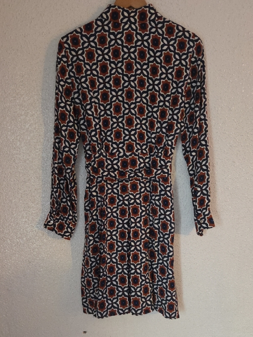 MaxMara Navy and Rust Geometric Long-Sleeve Shirt Dress - Picture 10 of 10